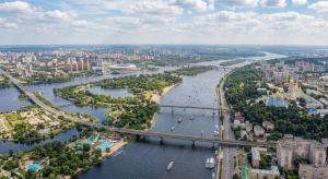 Київ як «свій»: чому київська реєстрація — це ваш рівень доступу до комфорту 2026 року